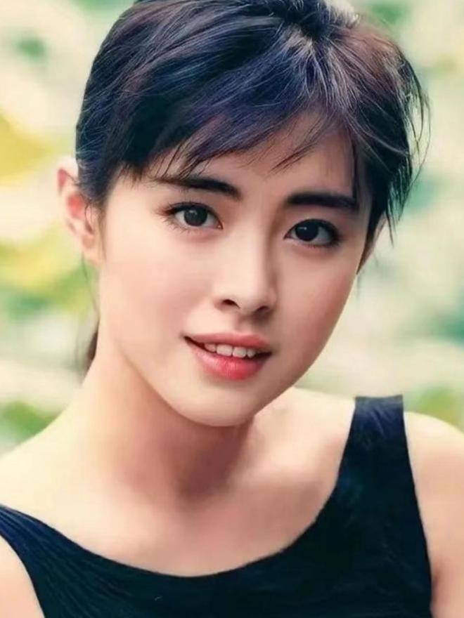 住了16年的王祖贤她的钱都是从何而来凯发K8旗舰厅不工作不拍戏在温哥华(图9)