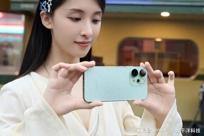 Reno14 系列旗舰级质感享受k8凯发国际登录绝美OPPO(图4)